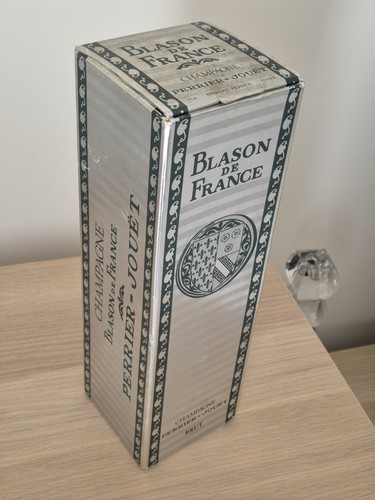 Champagne perrier jouet - perrier, blason