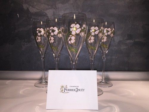 Flutes champagne perrier - a,